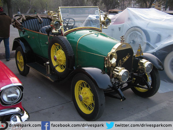 വിന്റേജ് കാര്‍ റാലി: ചരിത്രം വീട്ടുപടിക്കലെത്തുമ്പോള്‍