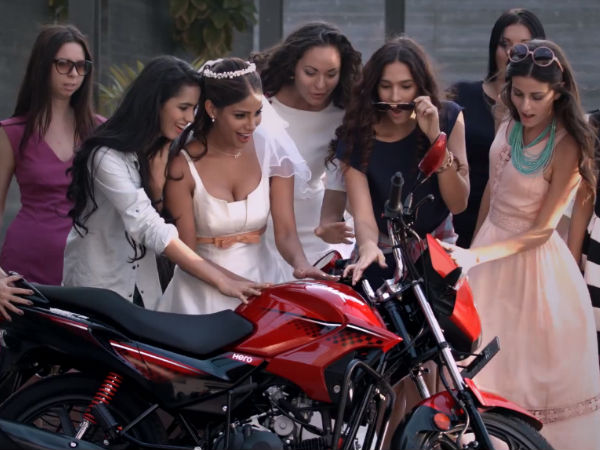 ഗ്ലാമറിന് ദാഹിക്കുന്ന അവള്‍ അല്ലൂ അര്‍ജുന്റെ പിന്നാലെ....