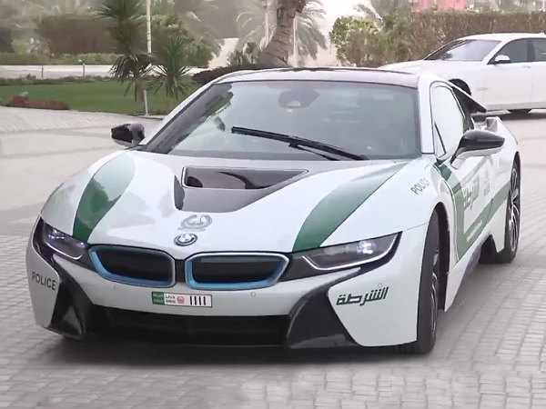 ബിഎംഡബ്ല്യു ഐ8 സൂപ്പര്‍കാര്‍ ദുബൈ പൊലീസിലേക്ക്!