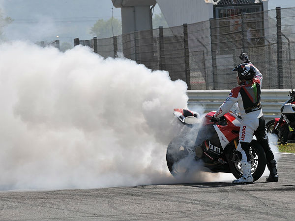 സൂയിസൈഡ് ബേണൗട്ട്