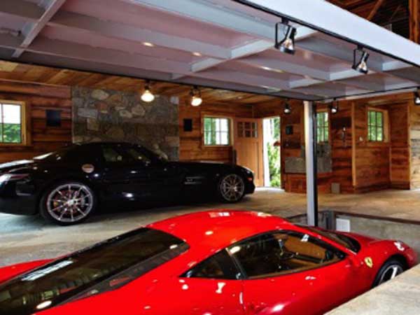 മരം കൊണ്ട് നിര്‍മിച്ചത്