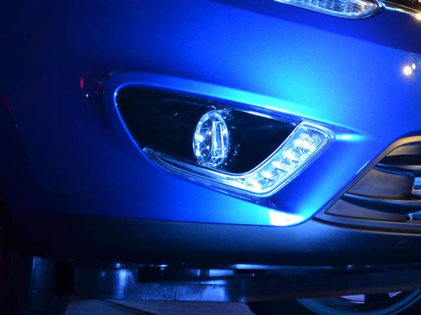 ടാറ്റ സെസ്റ്റിന്റെ ഡേടൈം റണ്ണിങ് ലൈറ്റ്