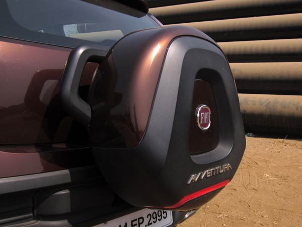 ഫിയറ്റ് അവ്വെന്റ്യൂറയുടെ സ്‌പെയര്‍ വീല്‍ ഹൗസിങ്