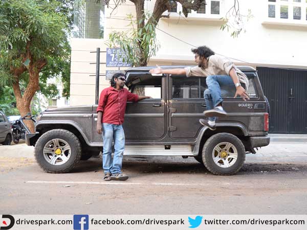 03. ഗുജറാത്തി: 'അഭേ സാലാ ദേഖാതൂ നാതീ? അന്ധാഡോ ചേസൂ?