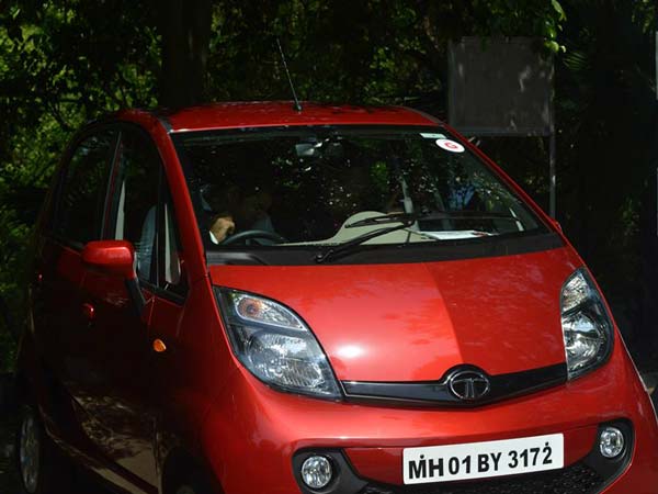 ഓട്ടോമാറ്റിക് നാനോ ജെന്‍എക്‌സ് അവതരിച്ചു; ബുക്കിങ് തുടങ്ങി