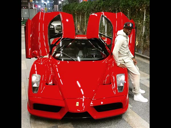 നൂറ്റാണ്ടിന്റെ ബോക്‌സര്‍ മേവെതറും 350 കോടിയുടെ കാറുകളും