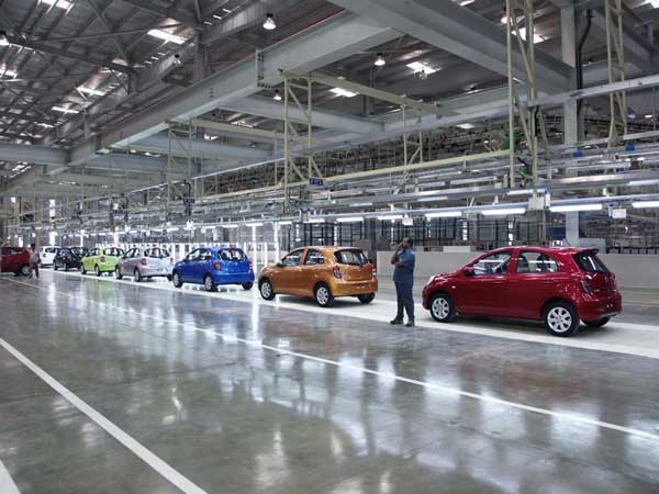 നിസ്സാന് നിസ്സാന്