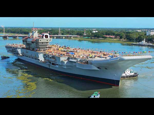 കൊച്ചിയില്‍ നിര്‍മിച്ച രാജ്യത്തെ ആദ്യ തനത് യുദ്ധക്കപ്പല്‍