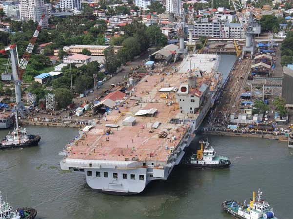 കൊച്ചിയില്‍ നിര്‍മിച്ച രാജ്യത്തെ ആദ്യ തനത് യുദ്ധക്കപ്പല്‍