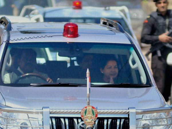 01. ടൊയോട്ട പ്രാഡോ