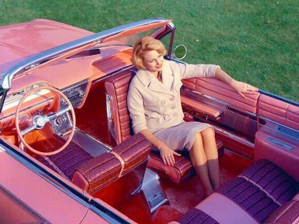 07. തിരിയുന്ന സീറ്റുകള്‍