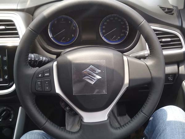 മാരുതി എസ് ക്രോസ് ലോഞ്ച് ചെയ്തു