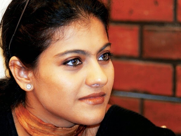 അജയ് ദേവ്‍ഗണ്‍ കാജോളിന്