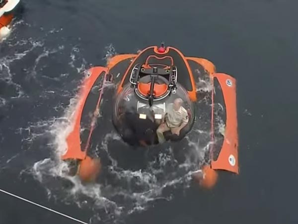 റഷ്യൻ പ്രസിഡണ്ട് വ്ലാദ്മിർ പുടിന്റെ സമുദ്രാന്തര യാത്ര