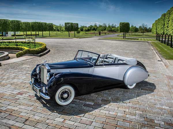 ചരിത്രം ആവർത്തിക്കാൻ റോൾസ് റോയ്സ് ഡോൺ