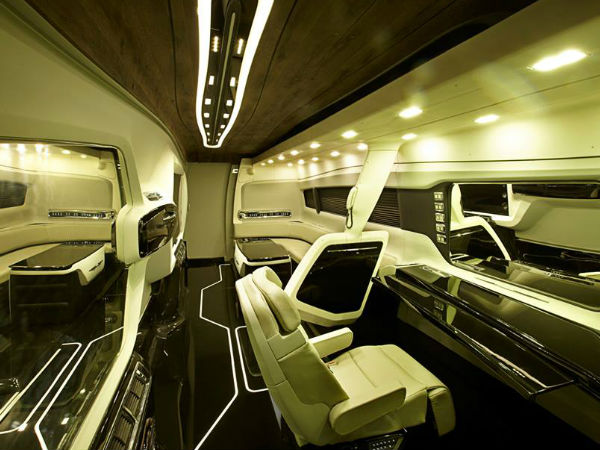 ഷാരൂഖ് നിർമിച്ചത് ബോളിവുഡിലെ ഏറ്റവും വിലയേറിയ വാനിറ്റി വാൻ