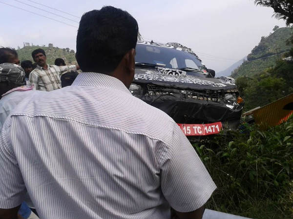 മഹീന്ദ്ര എസ്101 ടെസ്റ്റ് ചെയ്യുന്നു