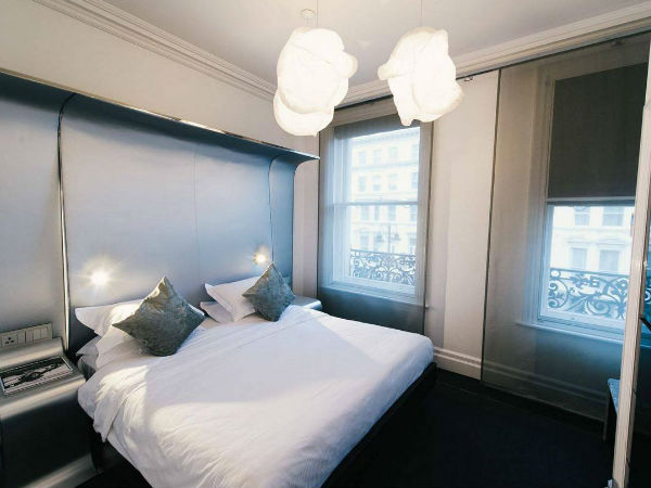 മെഴ്സിഡിസ് ആഡംബര അപ്പാർട്ട്മെന്റിൽ താമസിക്കണോ?