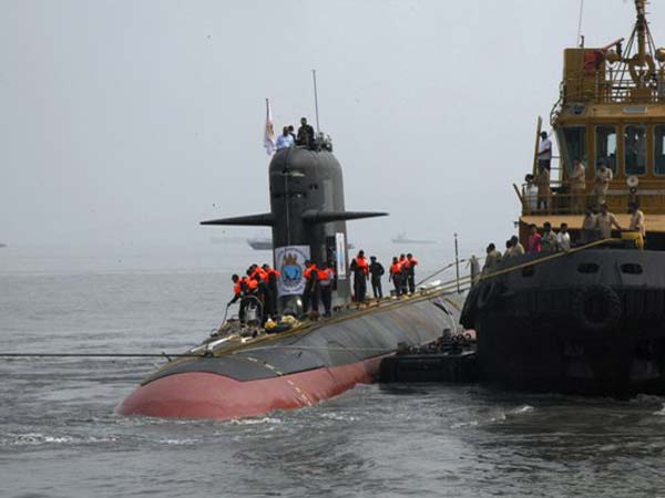 ഐഎൻഎസ് കൽവാരി ടെസ്റ്റിനായി നീറ്റിലിറങ്ങി