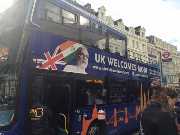 മോഡിക്കു വേണ്ടി യുകെയിൽ പ്രചാരണം നടത്തിയ ബസ്സ്