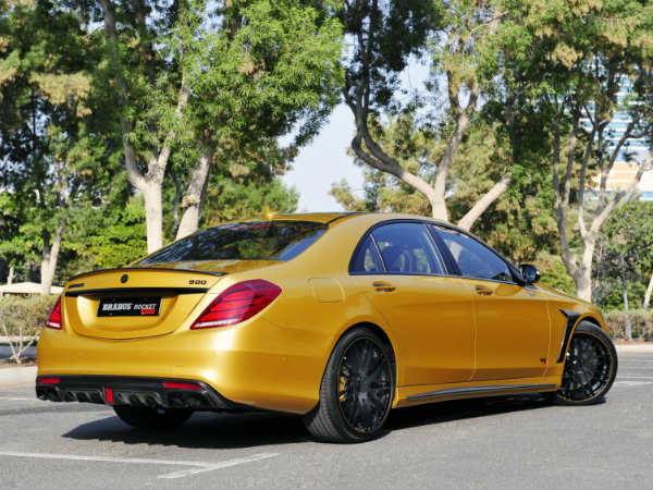 സ്വർണം പൊതിഞ്ഞ ബെൻസ് കാർ ദുബൈ മോട്ടോർ ഷോയിൽ