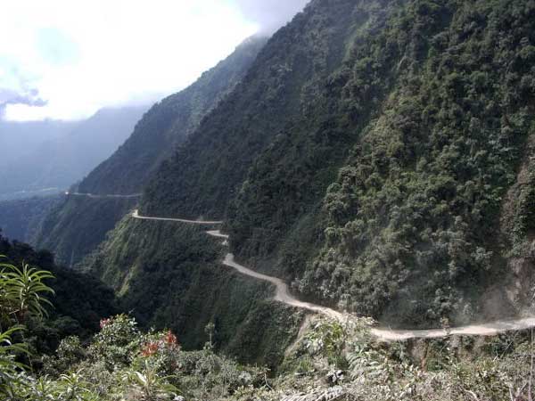 02. യുംഗാസ് റോഡ്