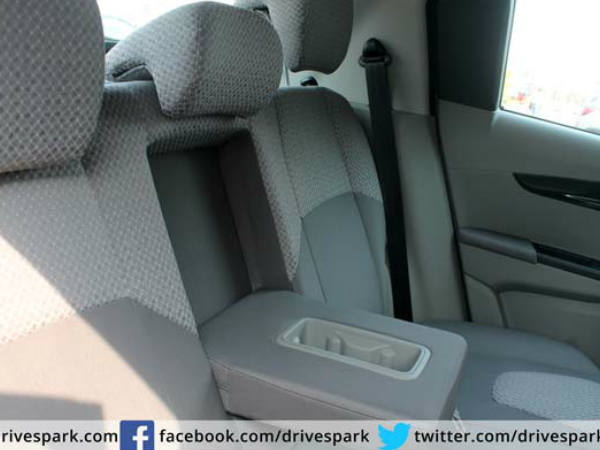 ഫീച്ചറുകൾ