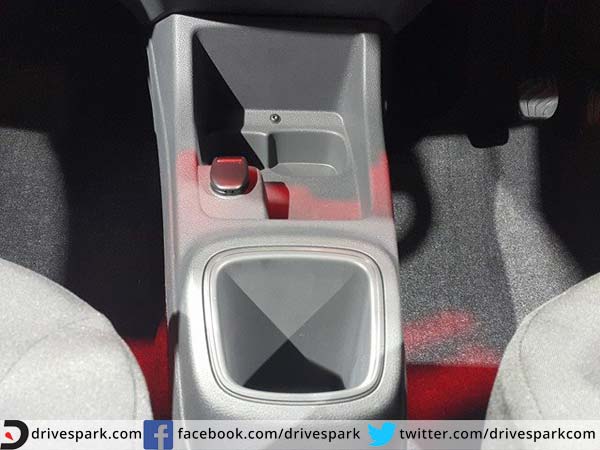 പതിവ് ഗിയർബോക്സുകൾക്ക് വിടപറഞ്ഞ് ക്വിഡ്