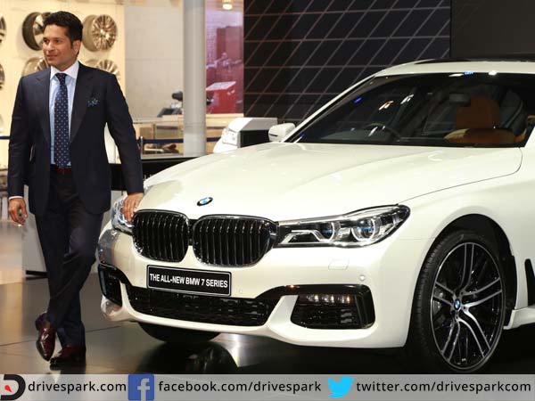 വേരിയന്റുകളും ദില്ലി എക്സ്ഷോറൂം വിലയും