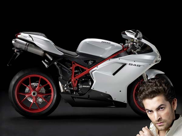 നെയിൽ നിതിൻ മുകേഷ്