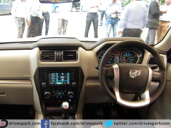  മഹീന്ദ്ര സ്‌കോർപിയോ-എക്സ്‌യുവി 500 പുതുക്കിയ വിലയിൽ