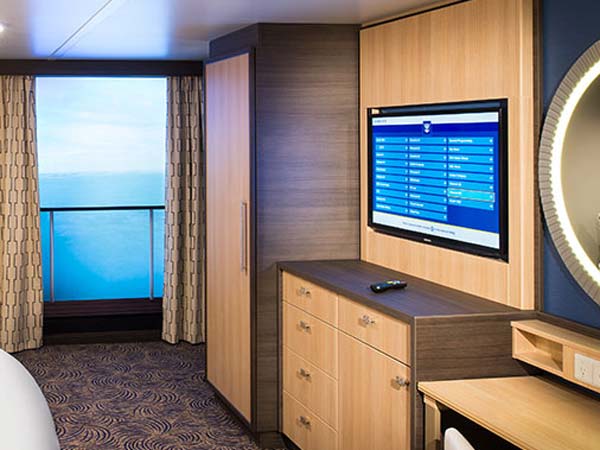 ഭൂമിയിലെ ഏറ്റവും വലിയ ഉല്ലാസക്കപ്പൽ കന്നി യാത്രയാരംഭിച്ചു