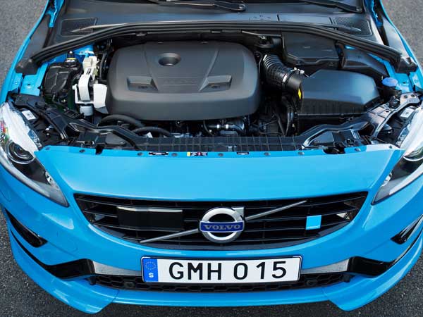 കൂടുതൽ കരുത്തുറ്റ എൻജിനുമായി വോൾവോ എസ്60, വി60 മോഡലുകളിറക്കി