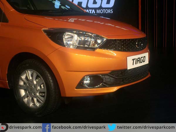 കാത്തിരിപ്പിനൊടുവിൽ ടിയാഗോ എത്തി; വില 3.20 ലക്ഷം മുതൽ