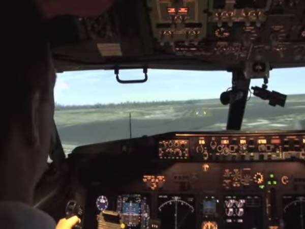 ലേസർ ആക്രമണം; പൈലറ്റും യാത്രക്കാരും നേരിടുന്ന പുതിയ ഭീഷണി