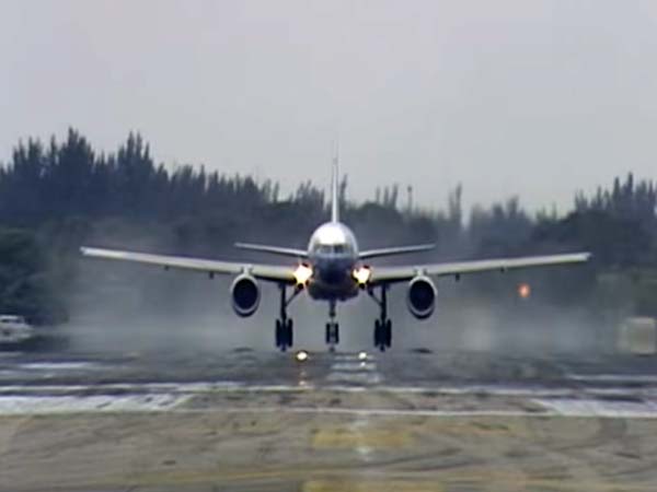 ലേസർ ആക്രമണം; പൈലറ്റും യാത്രക്കാരും നേരിടുന്ന പുതിയ ഭീഷണി