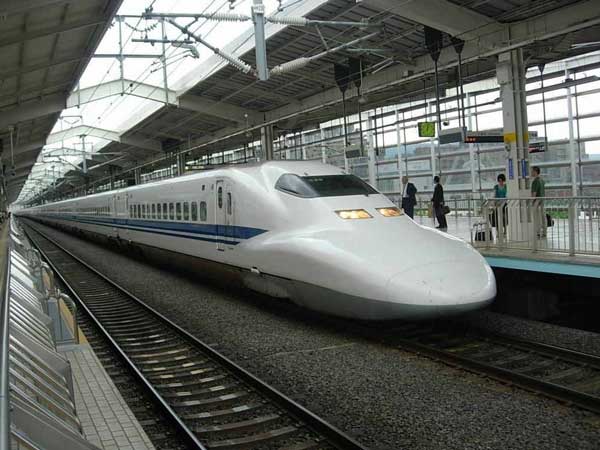 ബുള്ളറ്റ് ട്രെയിൻ സർവീസ് ഇന്ത്യയിൽ വിജയകരമാകുമോ?