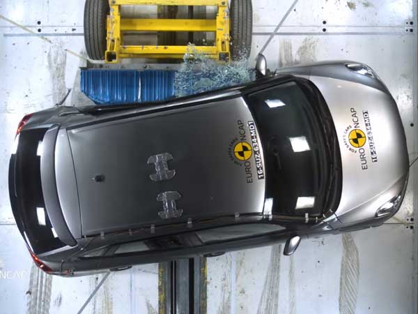 ക്രാഷ് ടെസ്റ്റിൽ മികവ്പുലർത്തി ബലെനോ