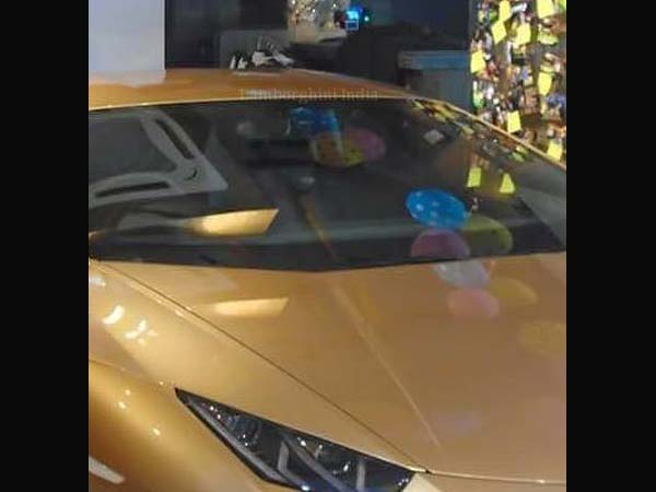 ഇന്ത്യയിലെത്തിയ സ്വർണ ഹുറാകാൻ സ്വന്തമാക്കിയ ആദ്യ വനിത