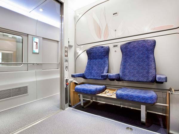 കൂടുതൽ ചിത്രങ്ങൾ കാണാം