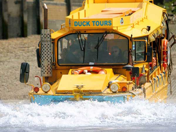 ആംഫീബിയസ് ബസ് മൂന്ന് മാസത്തിനുള്ളിൽ ഇന്ത്യയിലും