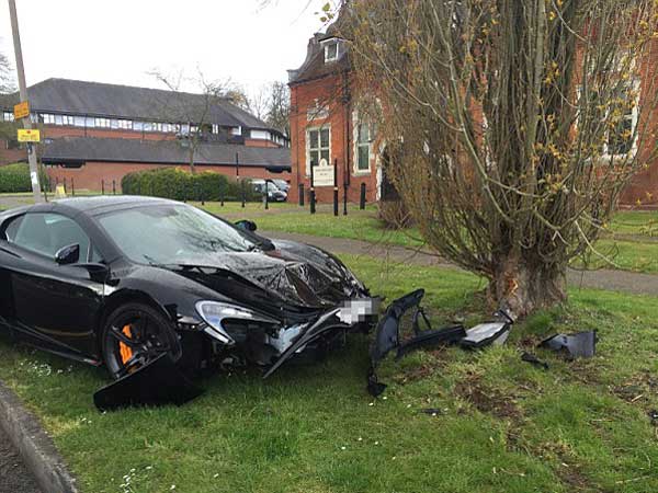 കാറുവാങ്ങി നിമിഷത്തിനുള്ളിൽ തരിപ്പണമായാൽ ആരാണ് സഹിക്കുക?