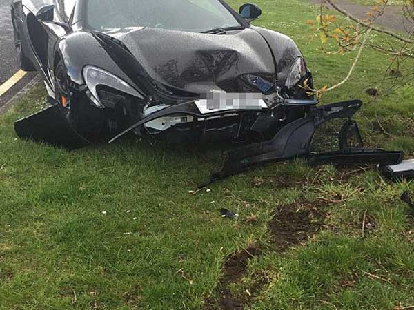 കാറുവാങ്ങി നിമിഷത്തിനുള്ളിൽ തരിപ്പണമായാൽ ആരാണ് സഹിക്കുക?