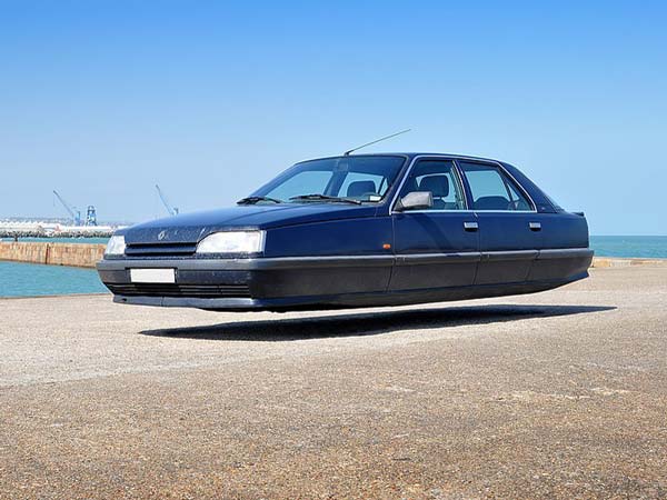 ഈ ഫ്ലയിംഗ് കാറുകൾ ഭാവിയുടെ വാഗ്ദാനമോ?