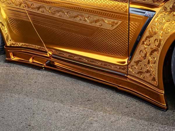 ദുബായ് ജനതകളുടെ കണ്ണഞ്ചിപ്പിച്ച ഗോഡ്സില്ല