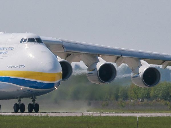 ലോകത്തിലേറ്റവും വലിയ വിമാനം യൂറോപ്പിൽ നിന്ന് ഇന്ത്യ വഴി ആസ്ട്രേലിയലേക്ക്