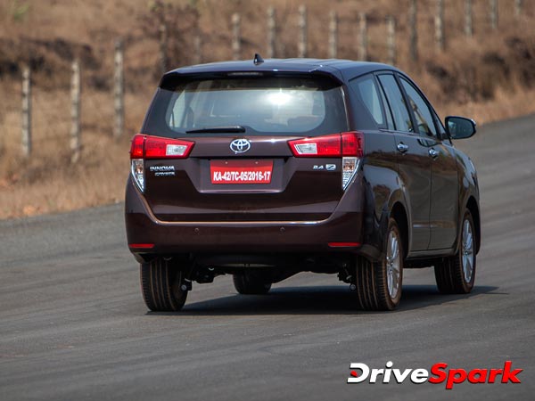 10 ദിവസിത്തനകം ഇന്നോവ ക്രിസ്റ്റയ്ക്ക് തകർപ്പൻ ബുക്കിംഗ്