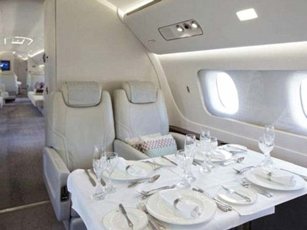 ആകാശ കാഴ്ചയ്ക്ക് വിമാനത്തിലും സൺറൂഫ്