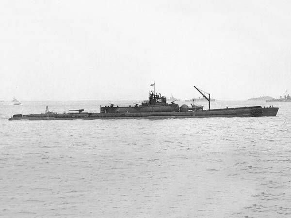 വിമാനവാഹിനിക്കപ്പലും അജ്ഞാതമായ കാര്യങ്ങളും