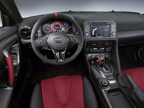 കാർപ്രേമികൾക്ക് ഹരമാകാൻ നിസ്‌മോ